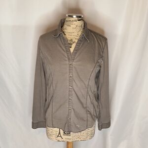 Columbia Sports Chic Women's Button-Down Shirt in Gray